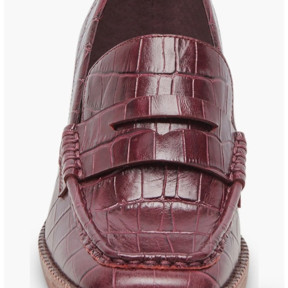 Dolce Vita Talie Loafer Pump NWT Cabernet Embossed Leather Shoe - Picture 4 of 9